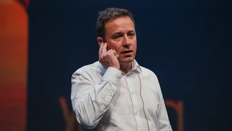 Navigating a World Where Thinking Is Outsourced